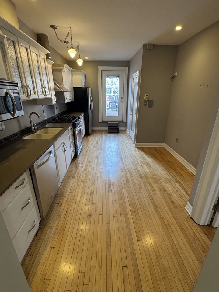 112 Bidwell Parkway #2 - Photo 4 of 8