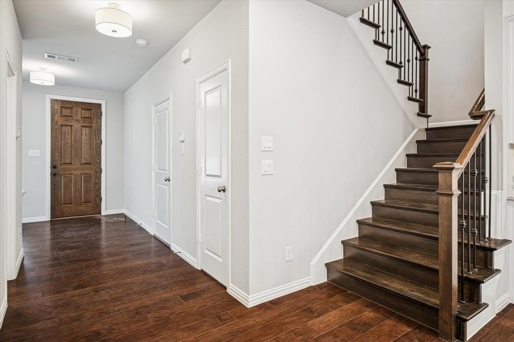 3905 Dame Ragnel Dr - Photo 3 of 25