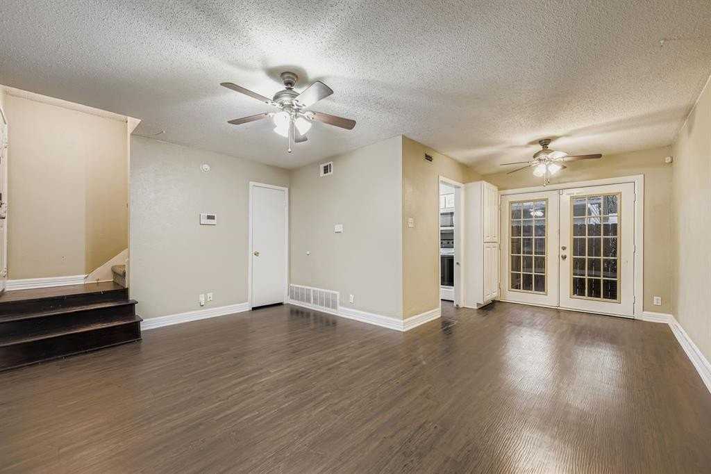 214 Austin St - Photo 4 of 28