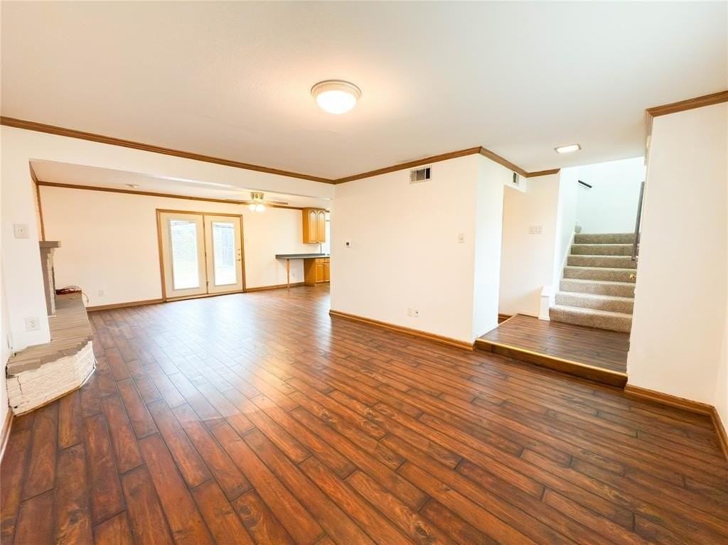 8636 Strathmore Dr - Photo 5 of 34