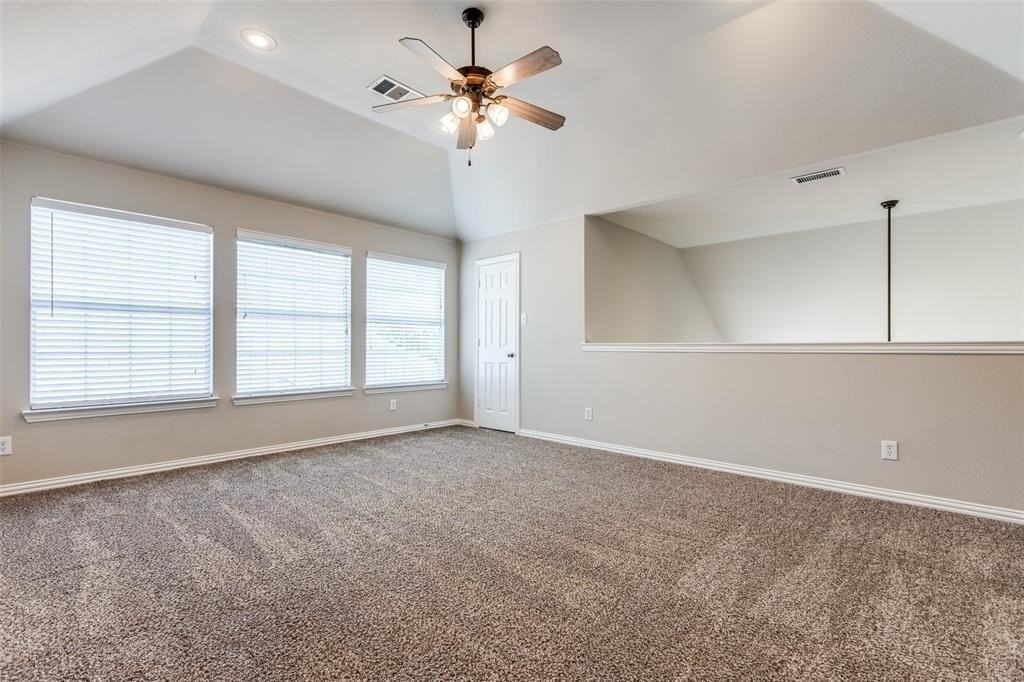 2424 Chesterwood Dr - Photo 6 of 12