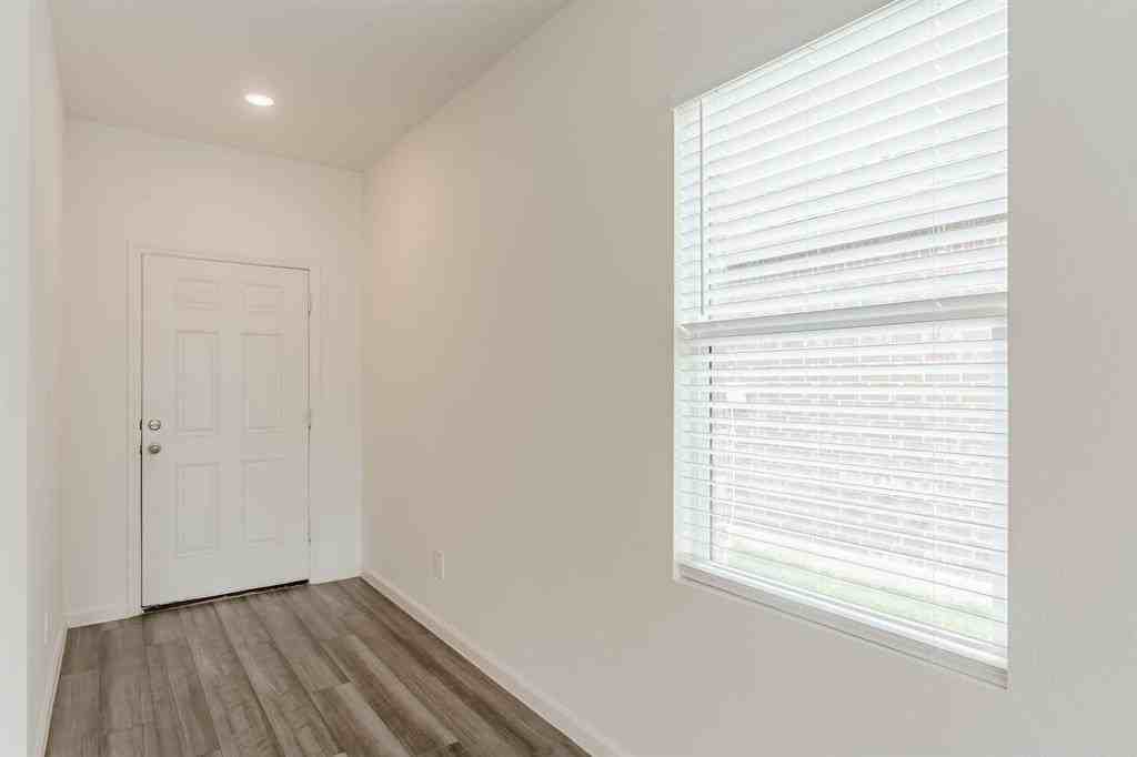 1737 Escondido Dr - Photo 3 of 24