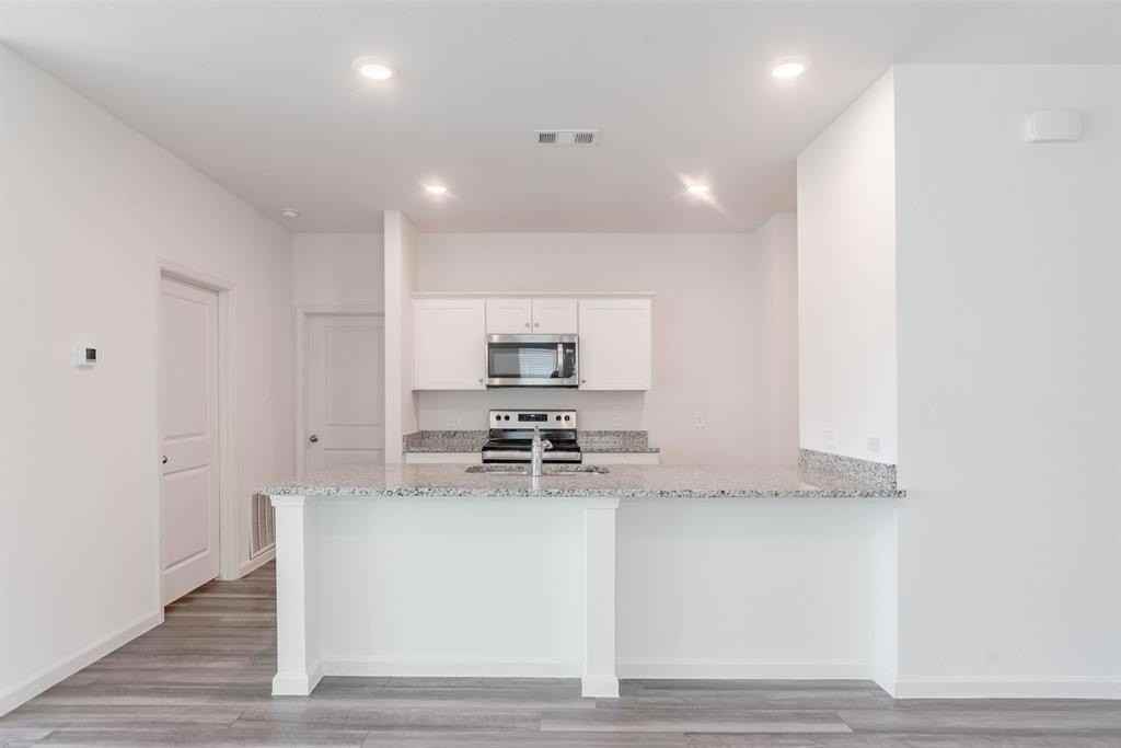 1737 Escondido Dr - Photo 7 of 24