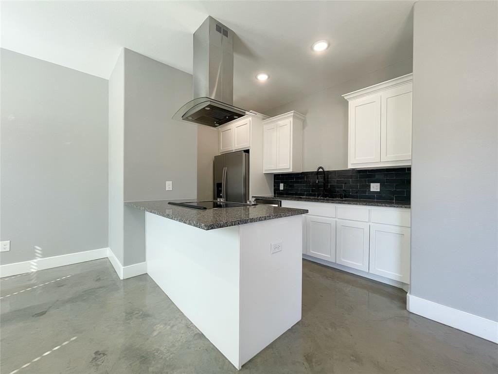 1215 Oak Dr #105 - Photo 7 of 17