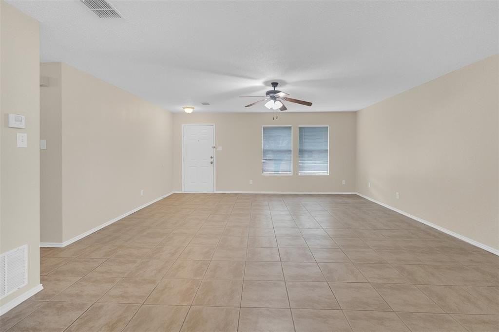 5603 Rumford Trl - Photo 2 of 25