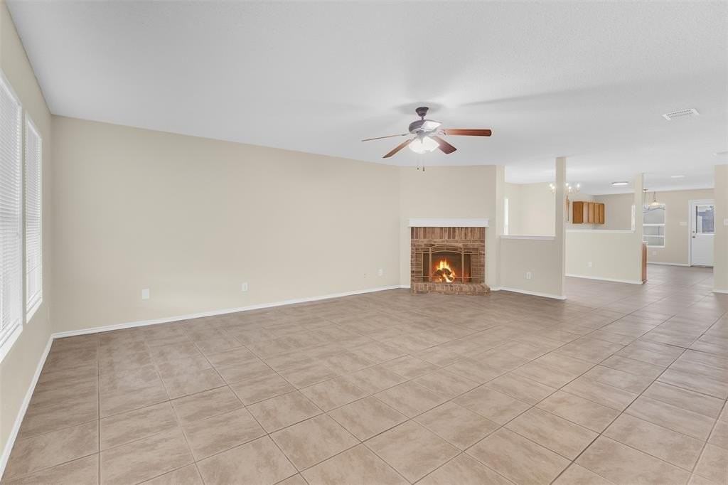 5603 Rumford Trl - Photo 3 of 25