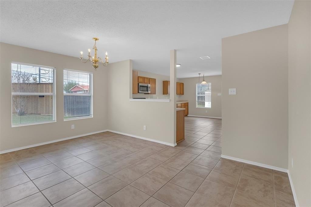 5603 Rumford Trl - Photo 5 of 25