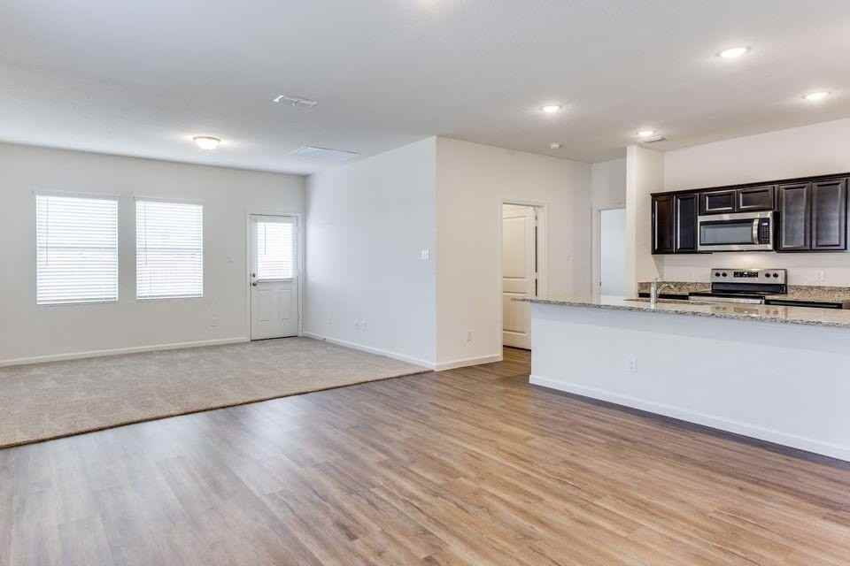 205 Briar Cv - Photo 2 of 11