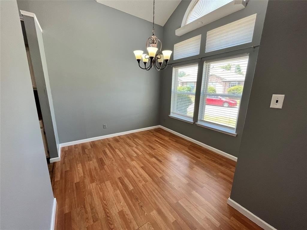 6419 Valleybrooke Ct - Photo 6 of 21