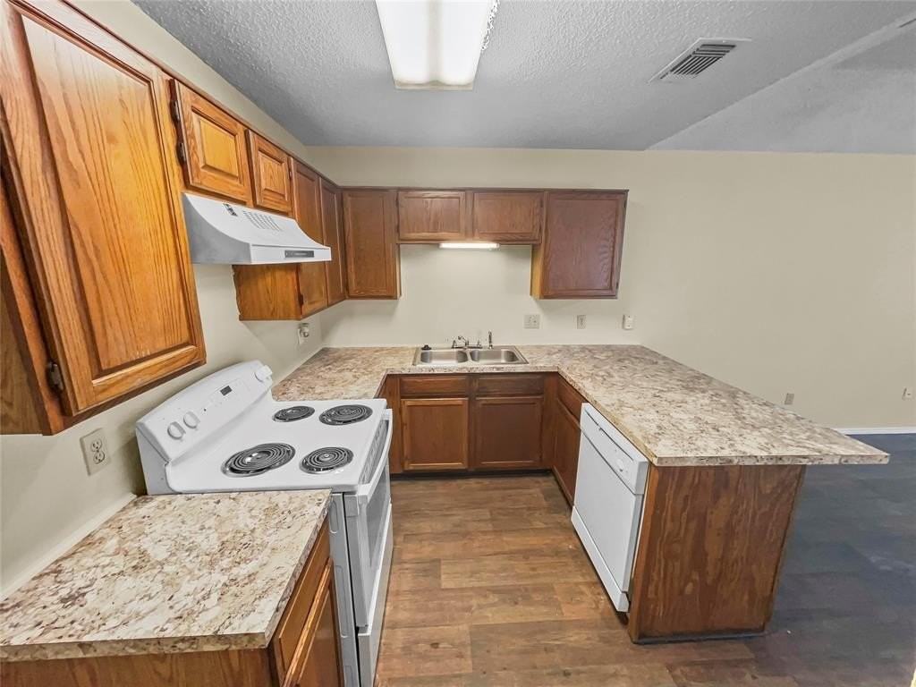 828 Mirabell Ct - Photo 4 of 13