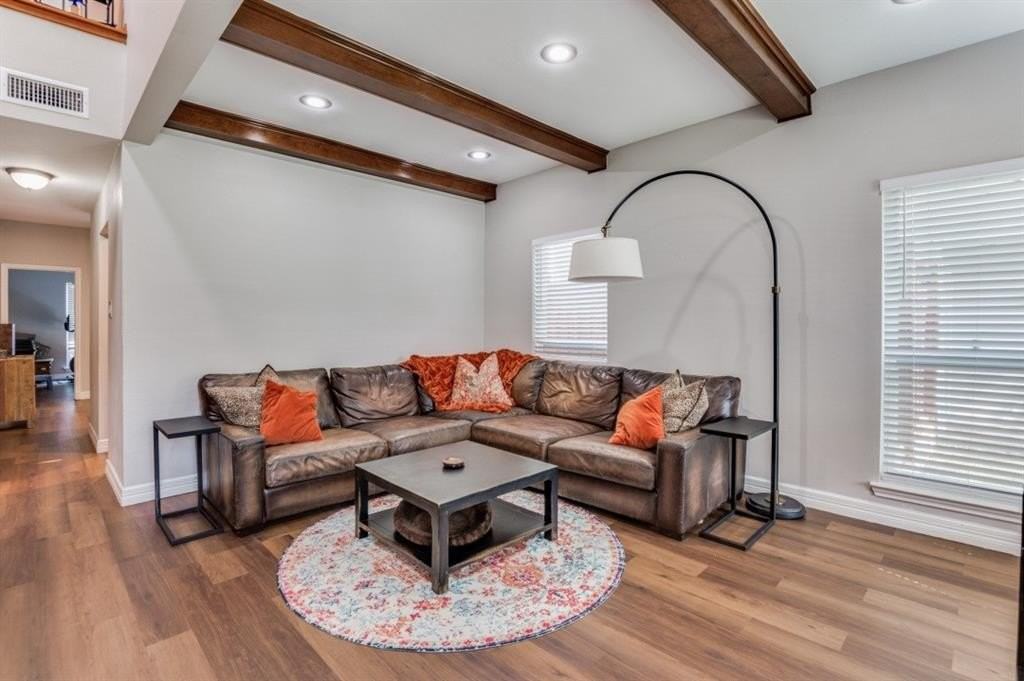 552 Josephine St - Photo 5 of 12