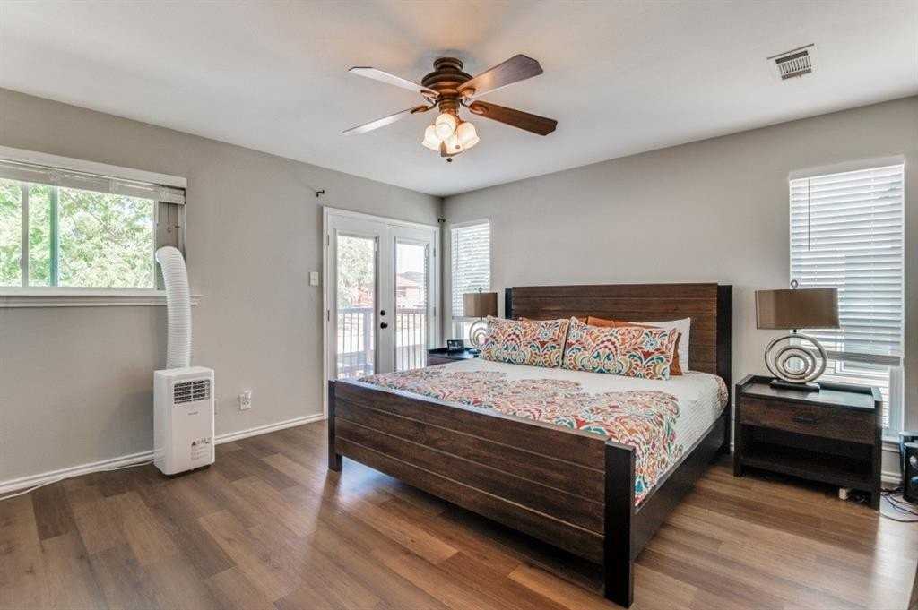 552 Josephine St - Photo 7 of 12