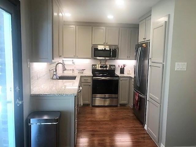 425 Sunnybrook Ct - Photo 6 of 22