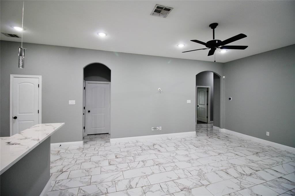 2914 Britton Dr - Photo 4 of 31