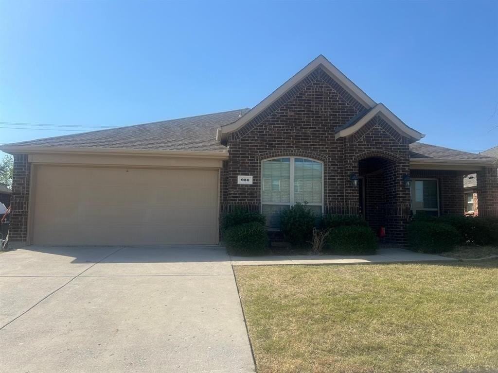 930 English Ivy Drive