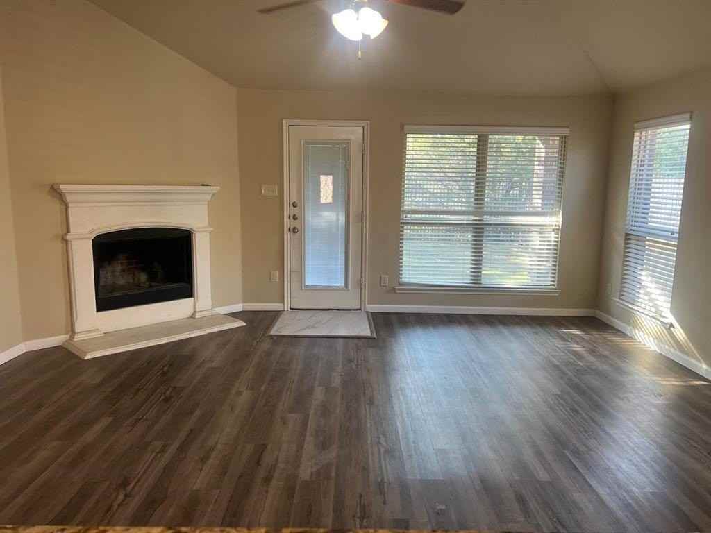 930 English Dr - Photo 2 of 18