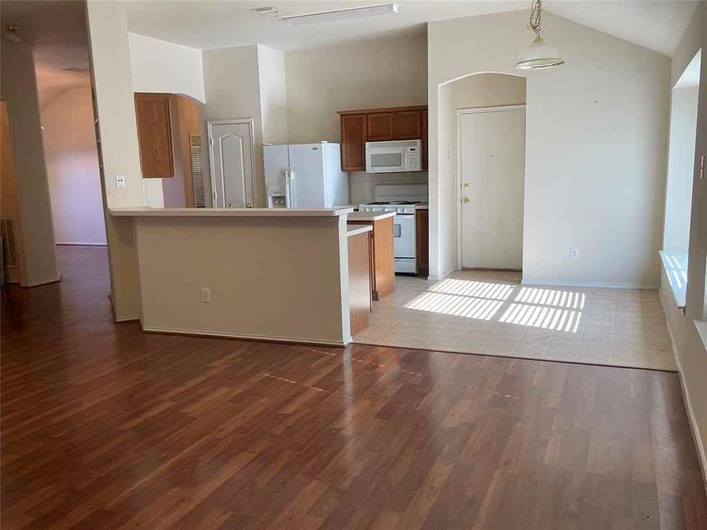 8271 Horse Whisper Ln - Photo 4 of 12