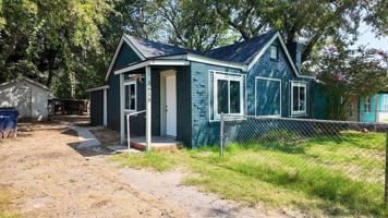 featured image of 3615 Southwest 40th Street