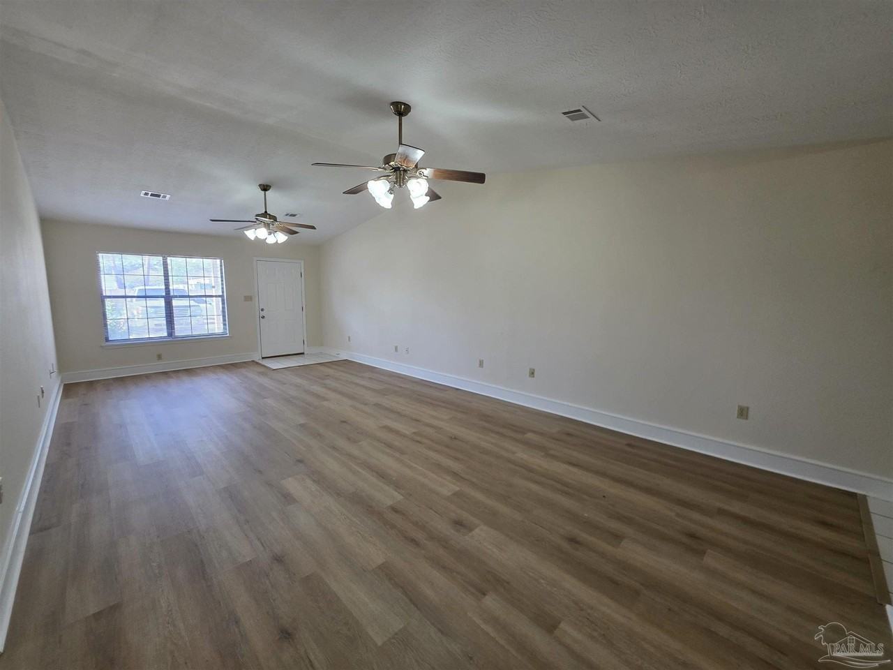 916 Rentz Ave #A - Photo 4 of 22