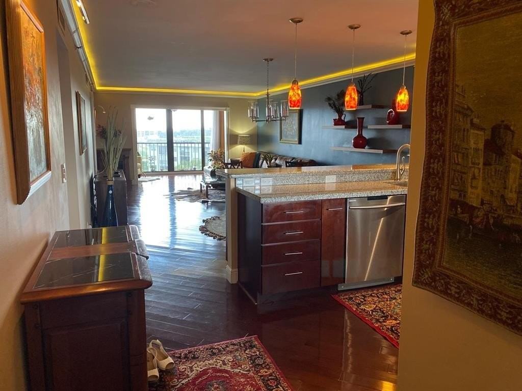 2217 Cypress Island Dr #701 - Photo 5 of 32