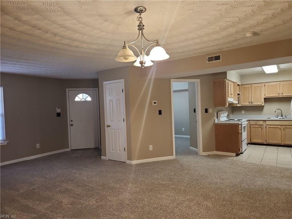 1232 Norview Ave #J - Photo 6 of 29