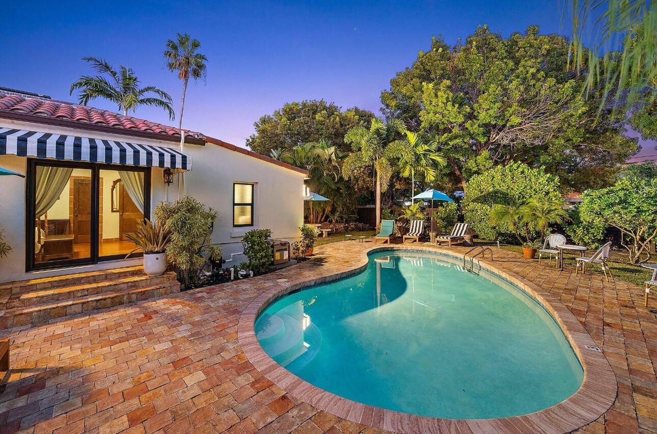 400 33rd St - Photo 7 of 50