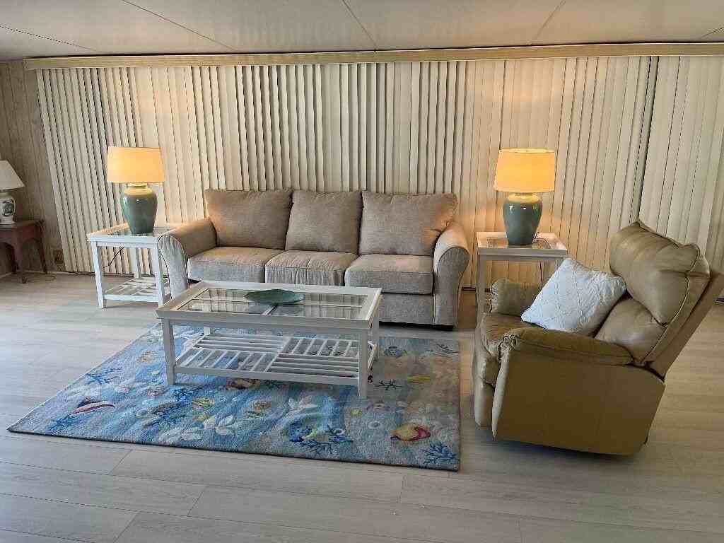 6948 Se Delegate St - Photo 5 of 17