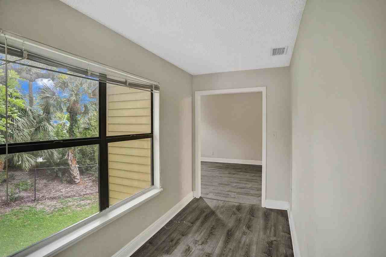 2301 N Congress Ave #21 - Photo 4 of 31