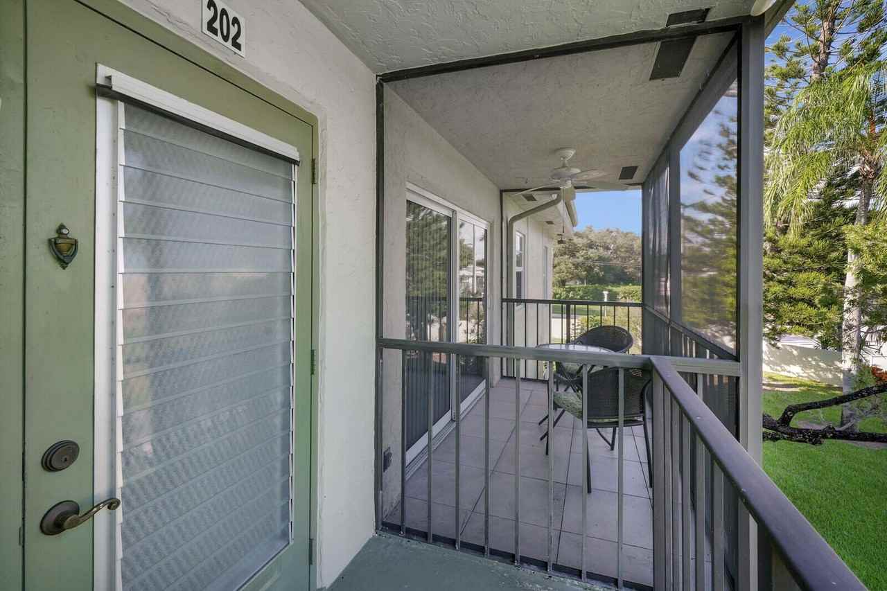 7547 S Oriole Blvd #202 - Photo 3 of 17