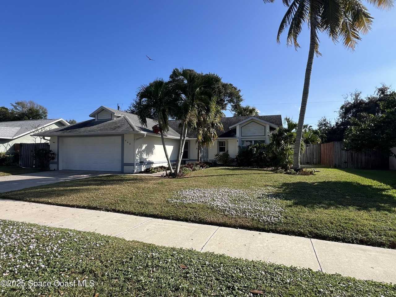 440 River Grove Ct - Photo 2 of 44