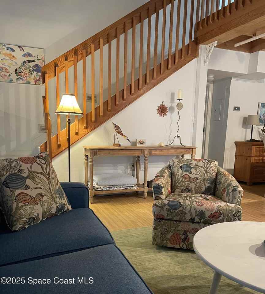 6301 Treetop Dr - Photo 5 of 24