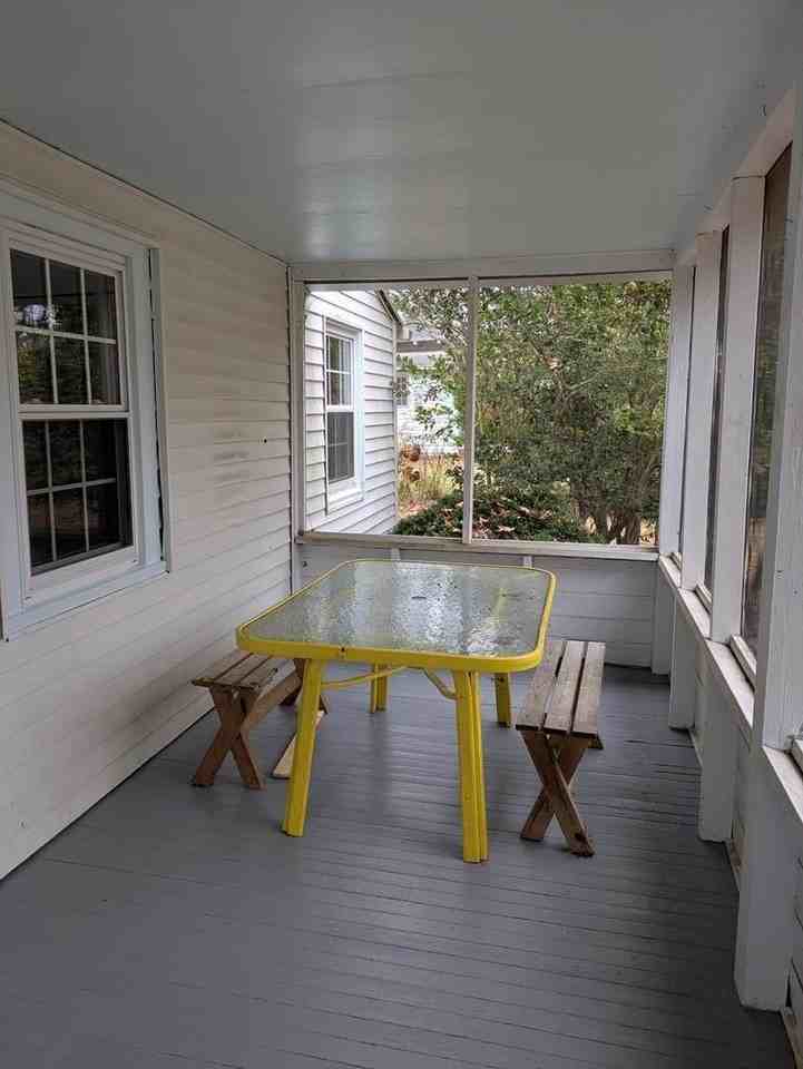 12 Holly St - Photo 2 of 18