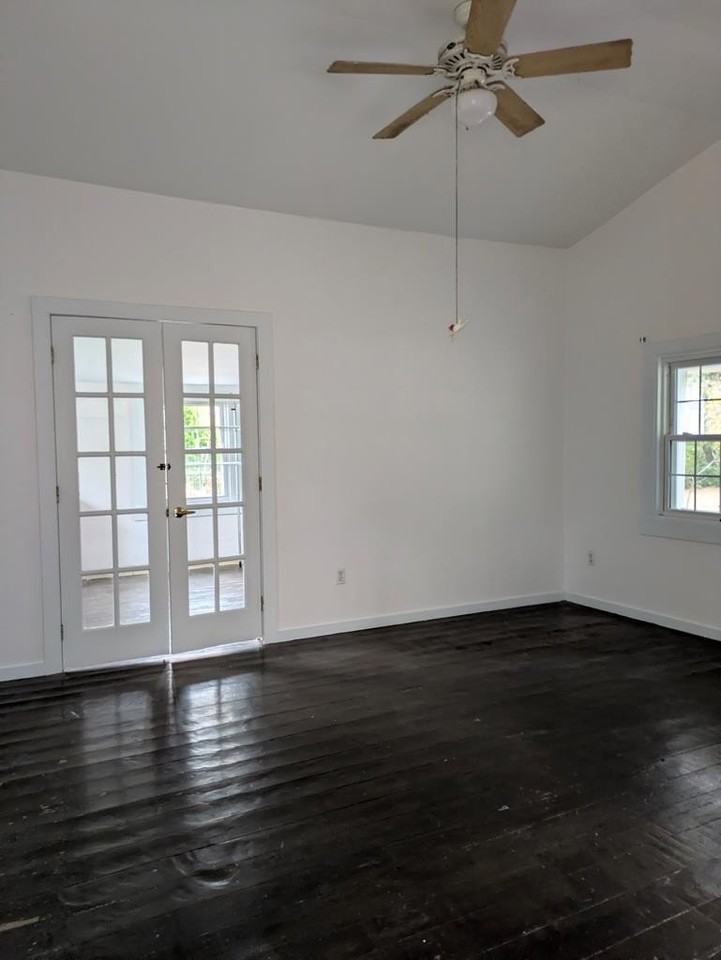 12 Holly St - Photo 3 of 18