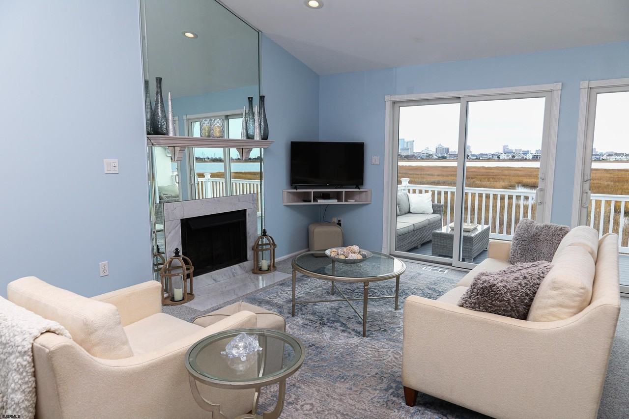 12 Gull Cove - Photo 3 of 50