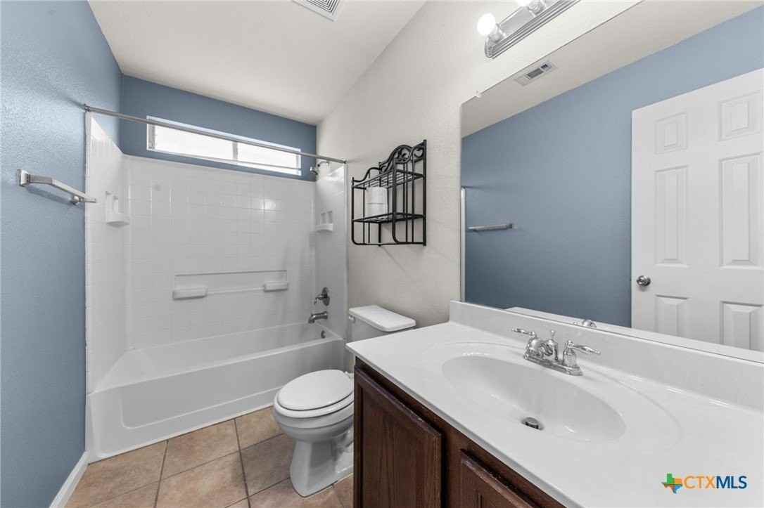 503 E Gemini Ln - Photo 4 of 26