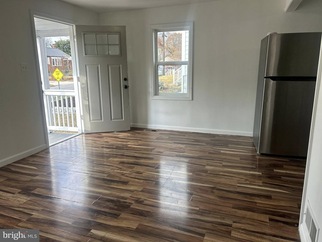 9737 51st Avenue - Photo 3 of 12