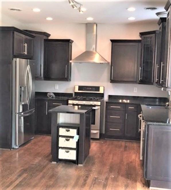 5 Robert De Brus Circle - Photo 2 of 25