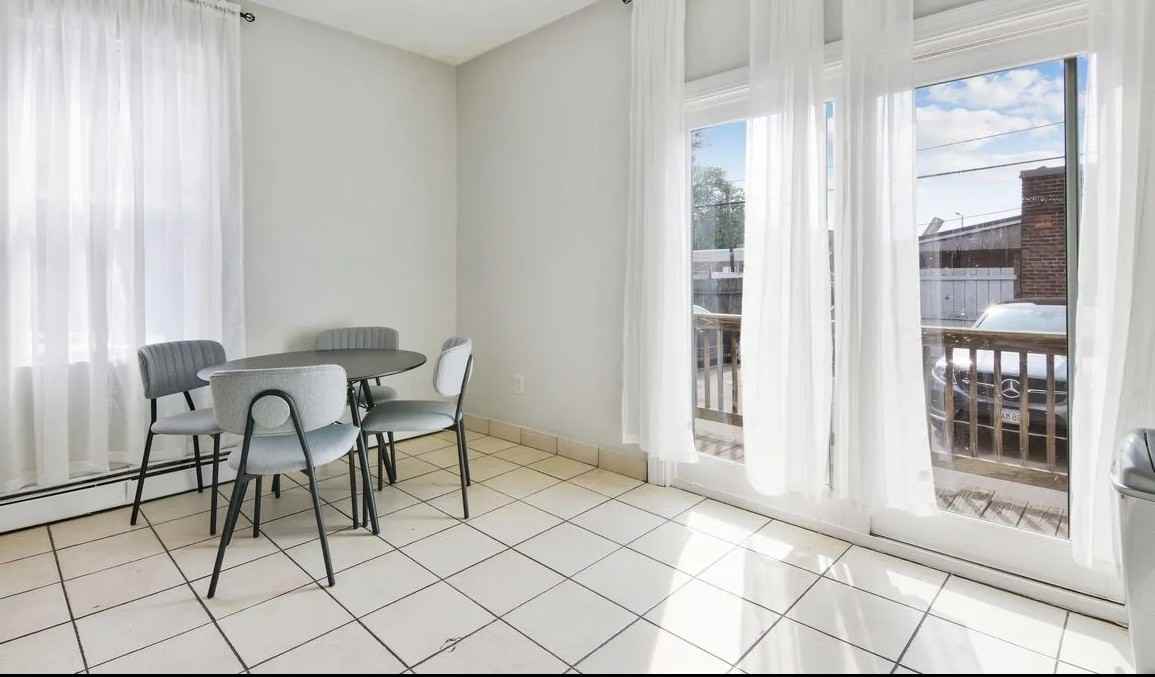 21 Highgate St #1 - Photo 7 of 10