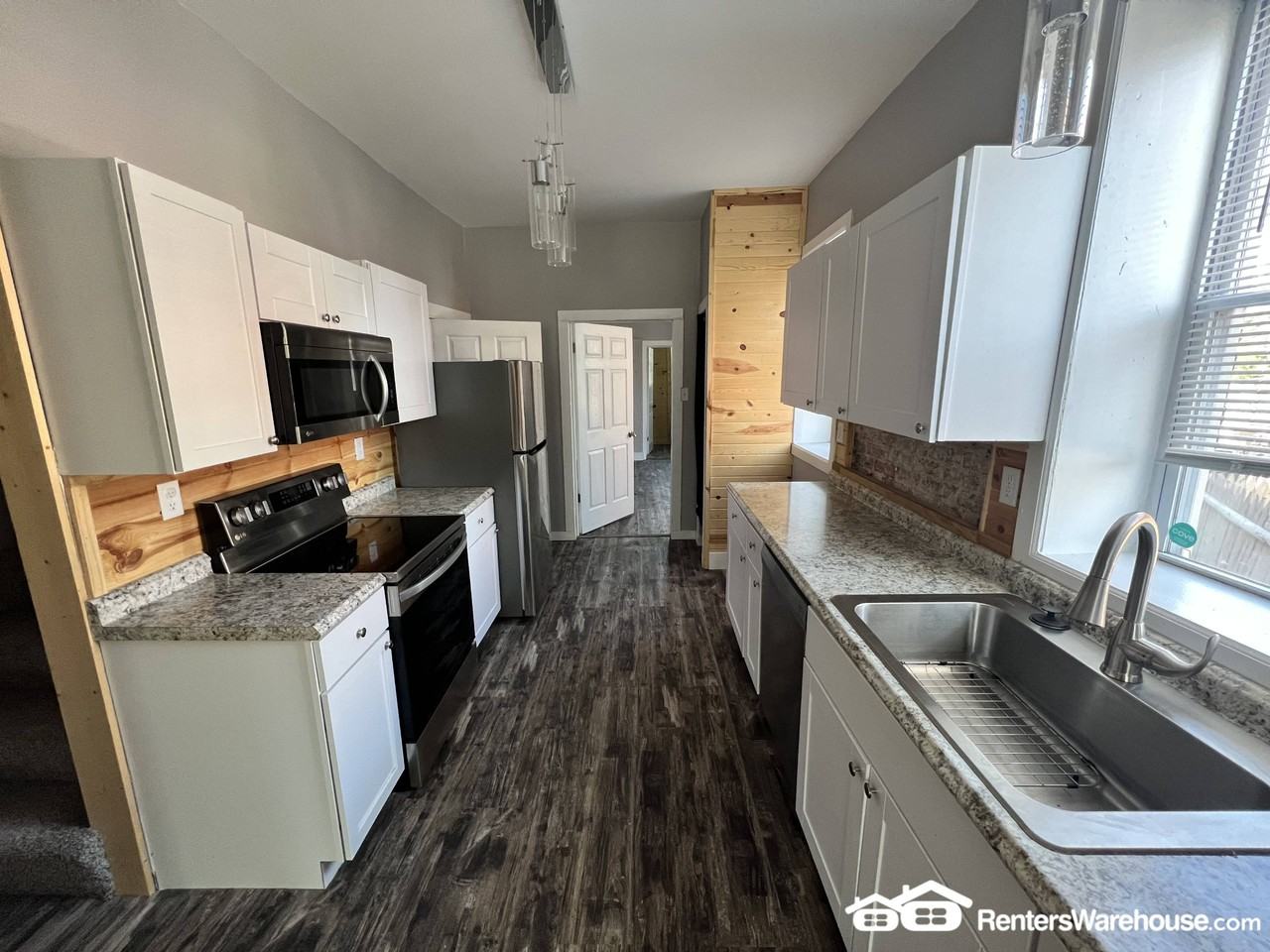 3837 Nebraska Avenue - Photo 4 of 24