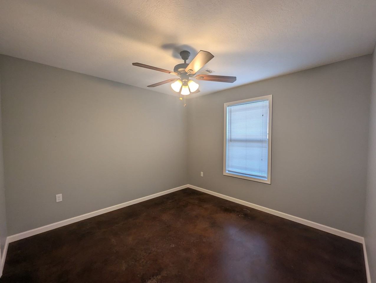 1423 Mclain Street #6 - Photo 5 of 11