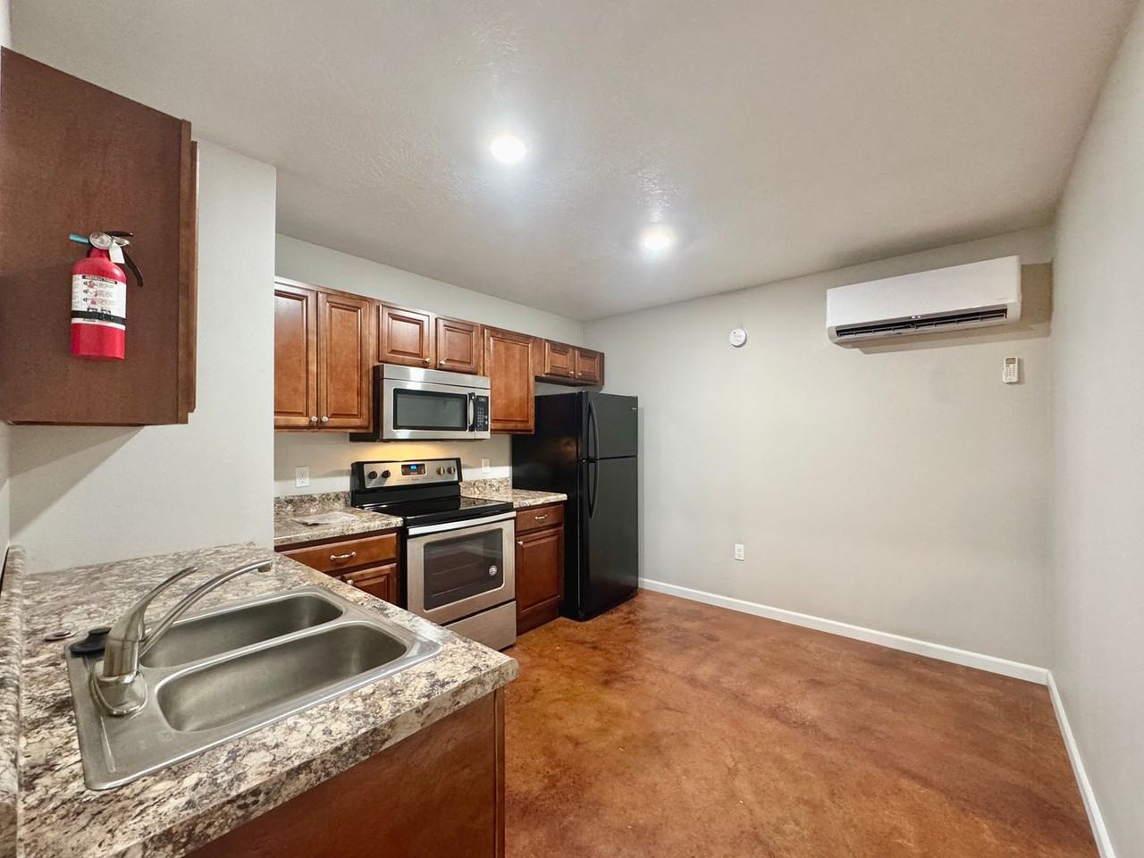 1423 Mclain Street #18 - Photo 6 of 10