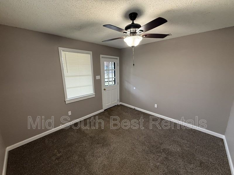 1925 Farrington Street - Photo 5 of 16