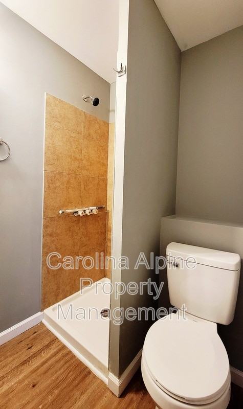 1018 Frederick St - Photo 6 of 10