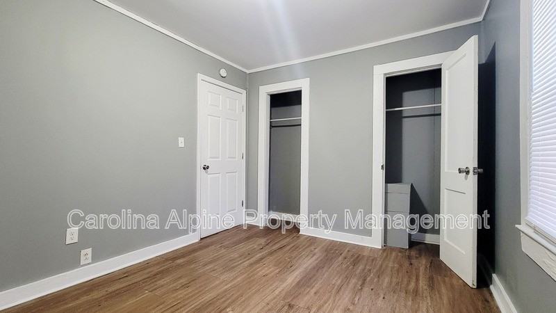 1018 Frederick St - Photo 7 of 10