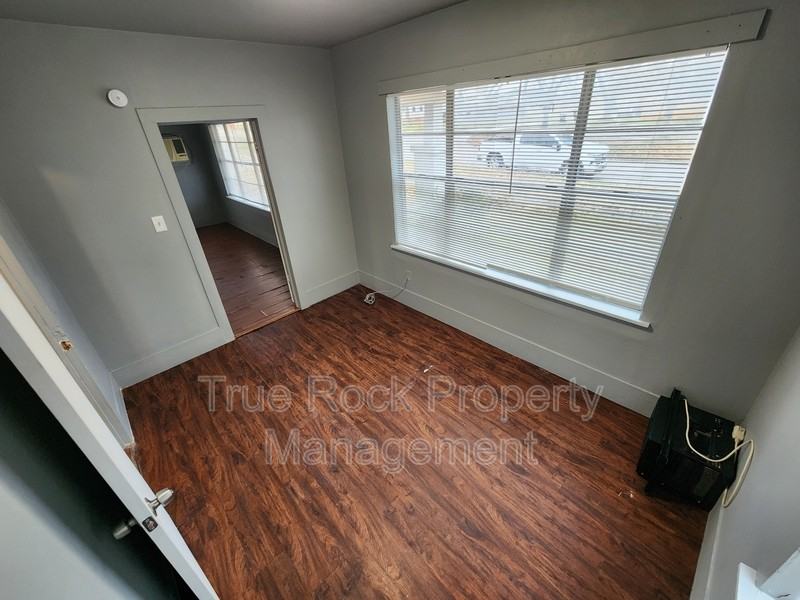 400 West 17th Street - Photo 3 of 13