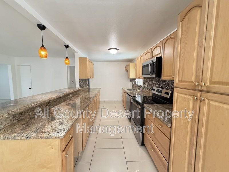 70091 Cobb Rd - Photo 7 of 23