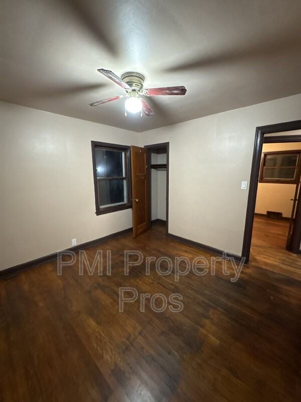 3018 W Eggert Pl - Photo 6 of 11