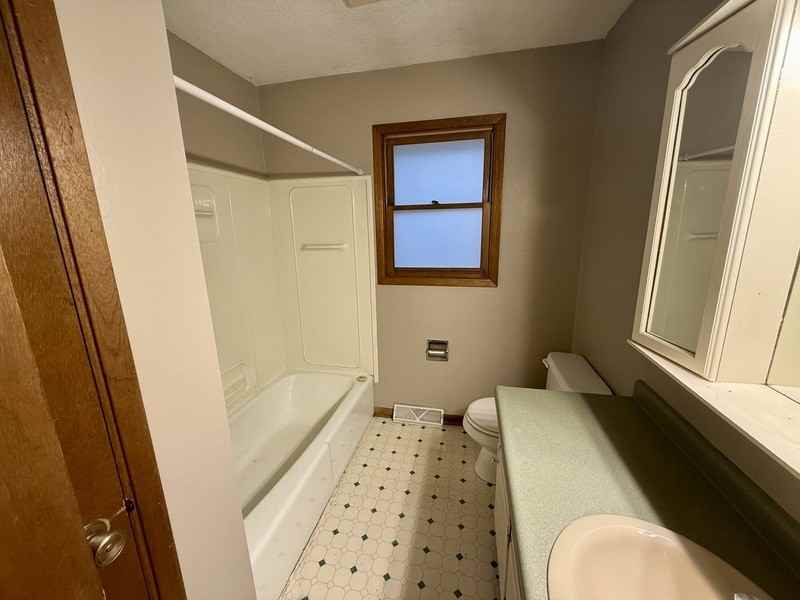 2285 Highview Drive - Photo 2 of 14