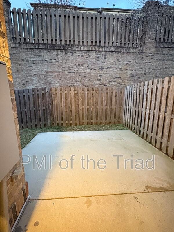 1146 Augustine Heights Dr - Photo 6 of 25