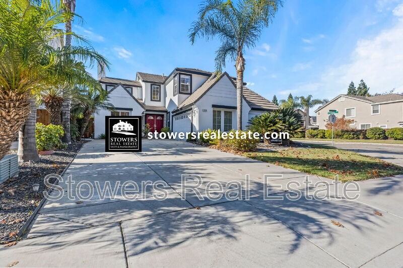 1570 Eastlake Cir - Photo 6 of 49